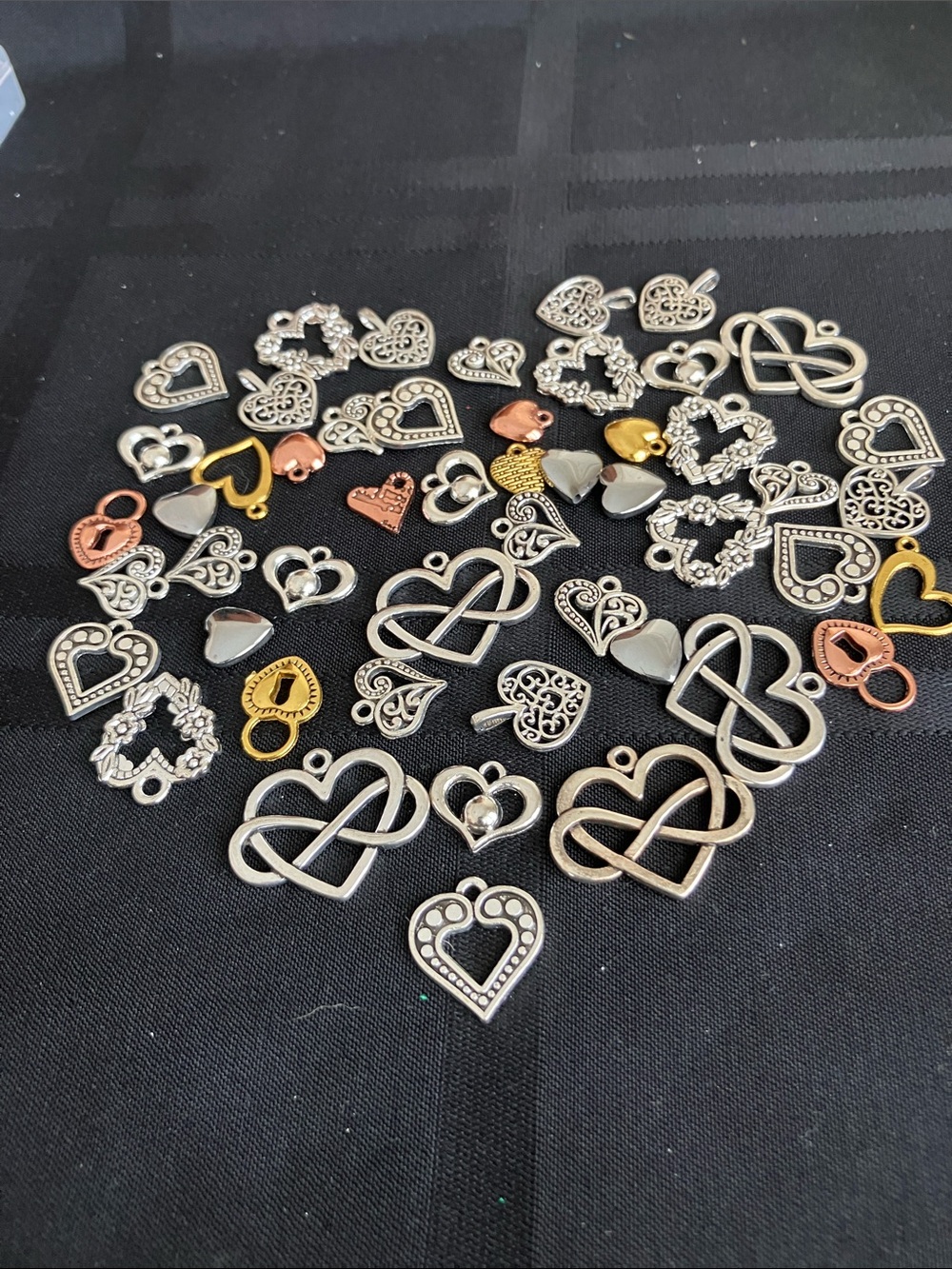 Assortment/50 Metal Heart Charms